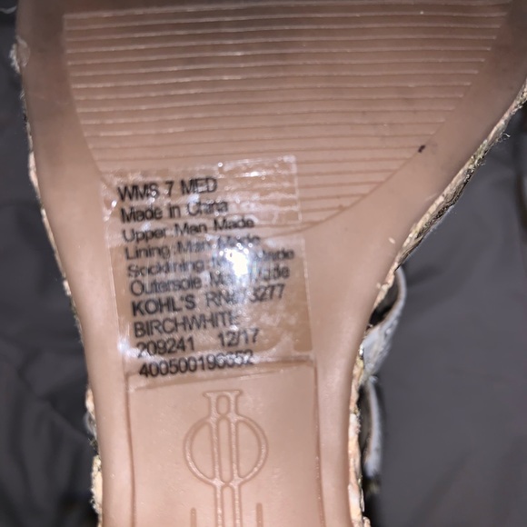 Sandals - Picture 2 of 2